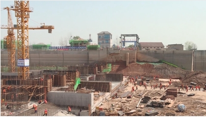 李摯調(diào)研華容六門閘排澇工程施工進展，強調(diào)質(zhì)量與進度并重